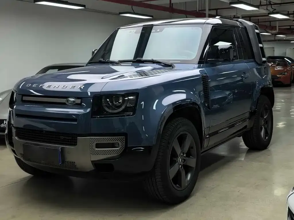 Land Rover Defender — фото 1