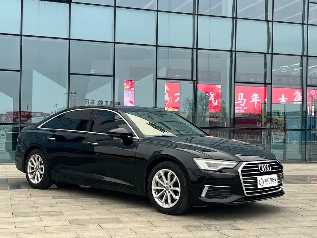 Audi A6L — фото 10