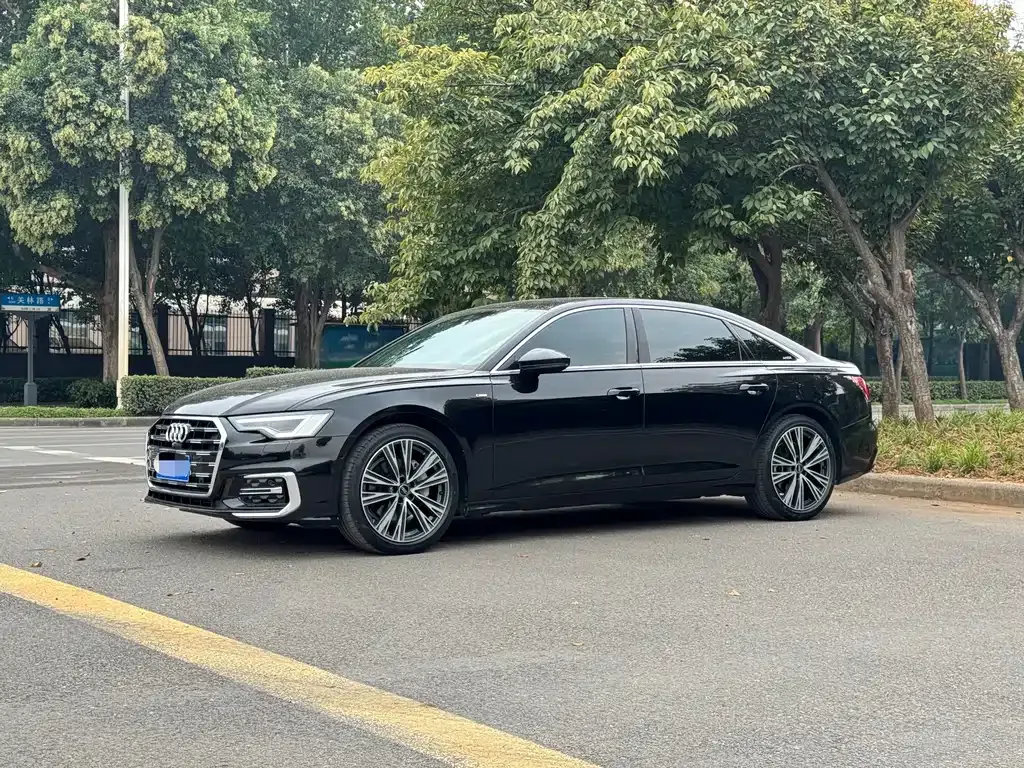 Audi A6L — фото 5