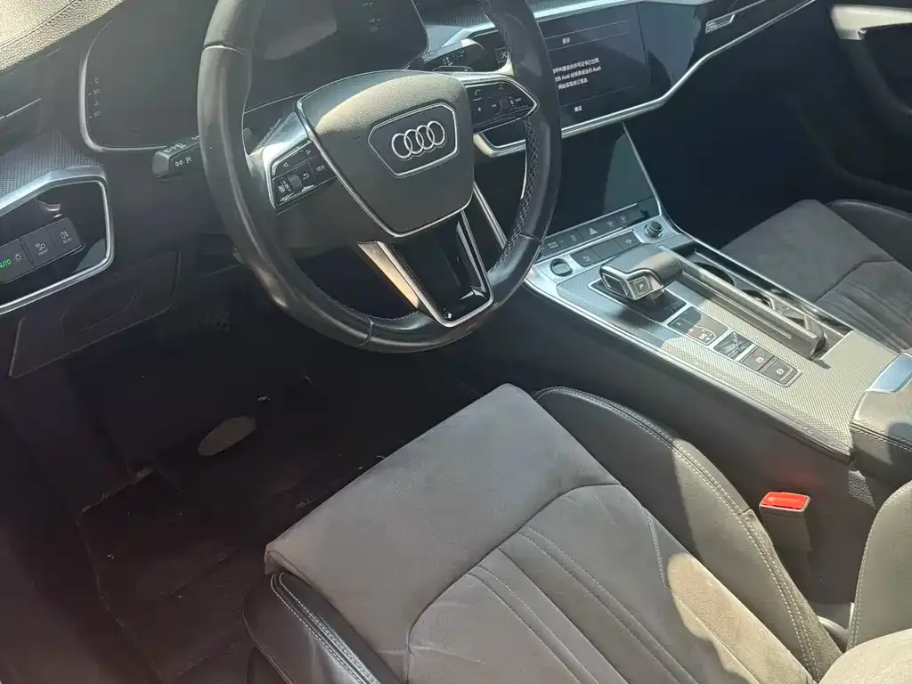 Audi A6L — фото 2