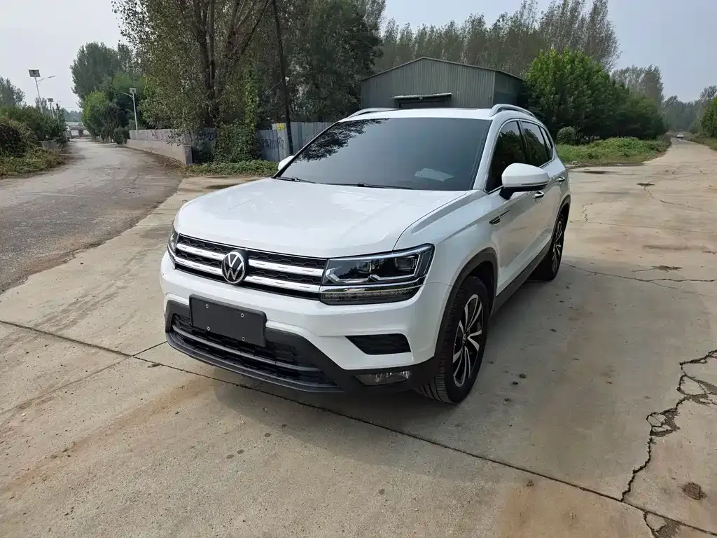 Volkswagen Tharu — фото 1