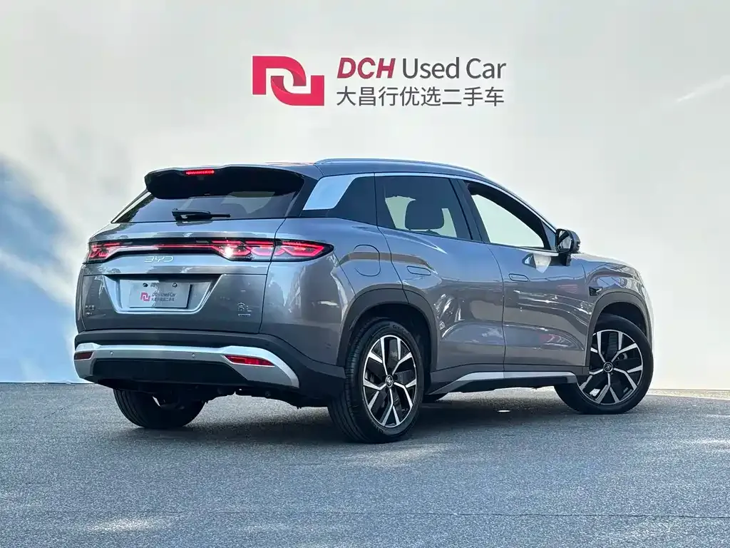 BYD L DM-i — фото 8