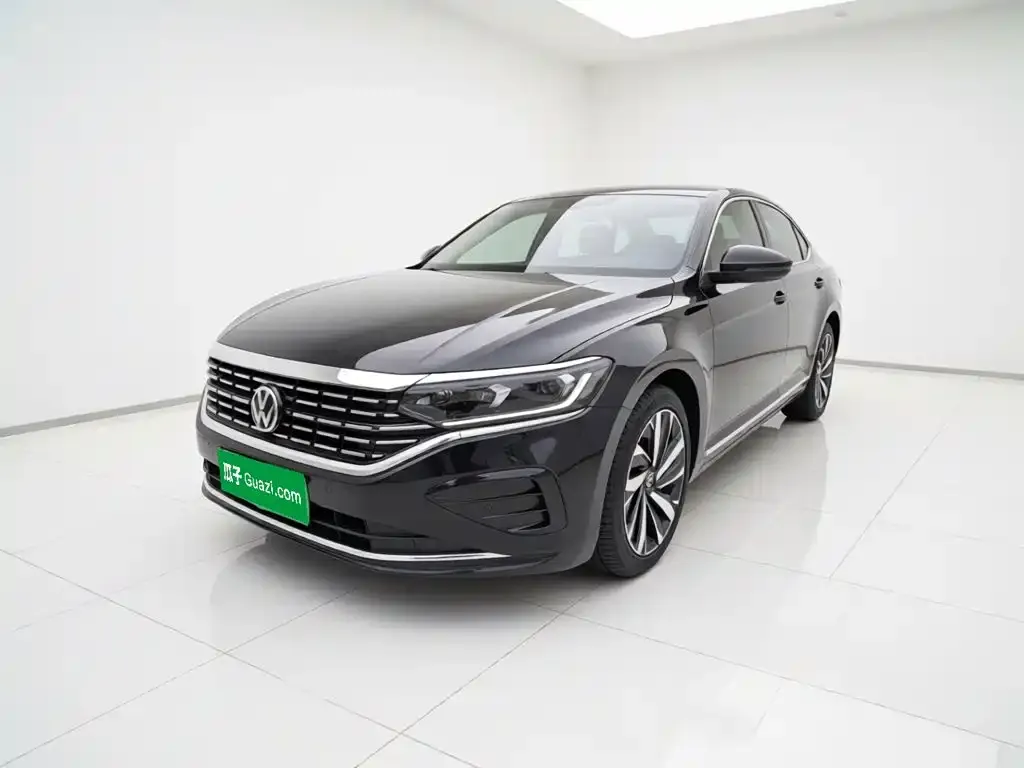 Volkswagen Passat — фото 1