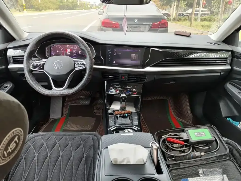 Volkswagen Passat — фото 9