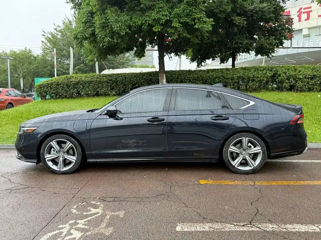 Honda Accord New Energy — фото 7