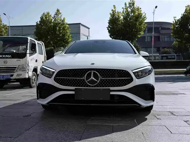 Mercedes-Benz A-Class — фото 8