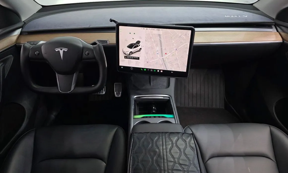 Tesla Model Y — фото 7