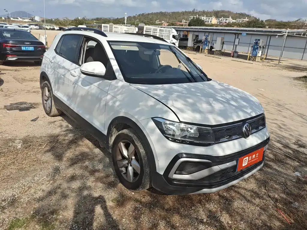 Volkswagen T-Cross — фото 8
