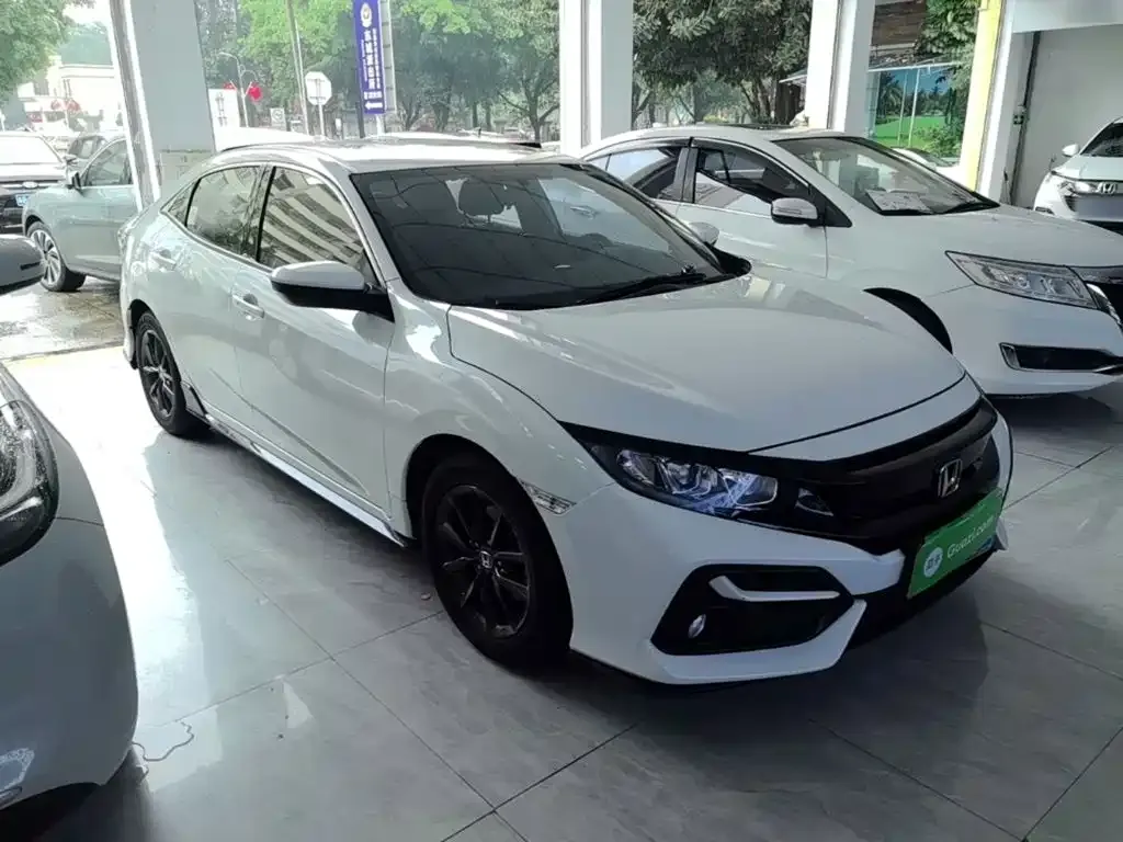 Honda Civic — фото 10