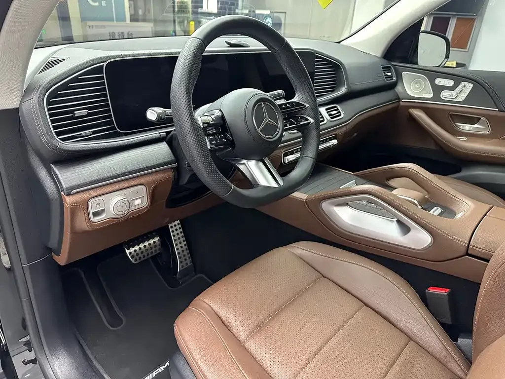Mercedes-Benz GLS — фото 3