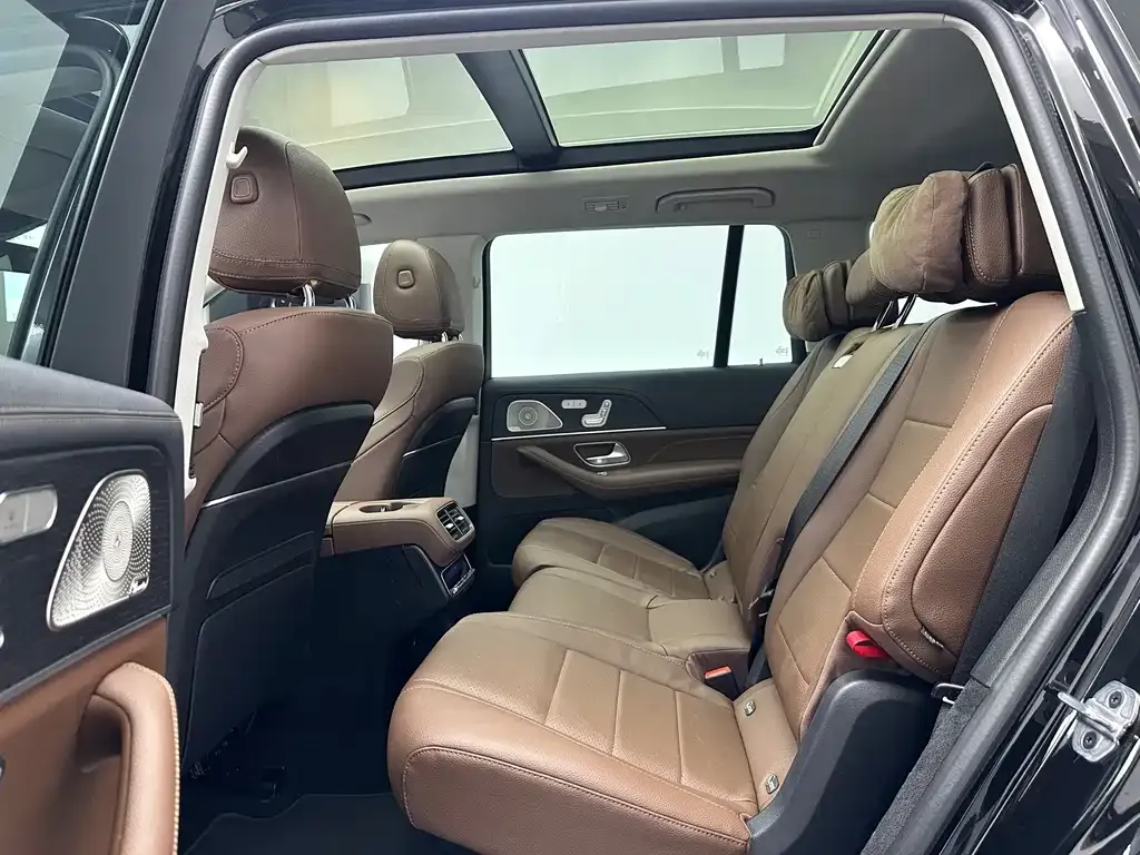 Mercedes-Benz GLS — фото 7