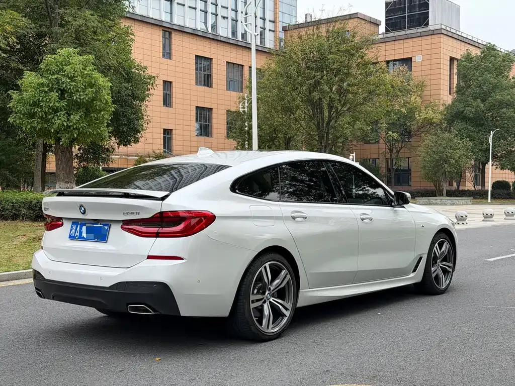 BMW 6 Series GT — фото 8