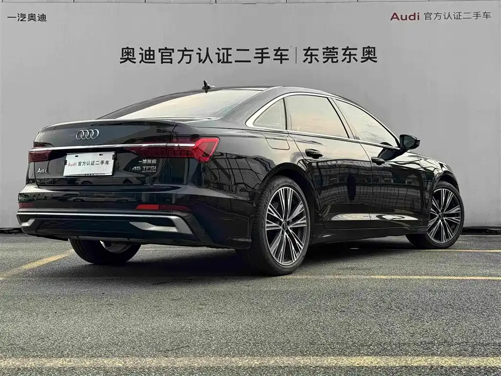 Audi A6L — фото 5