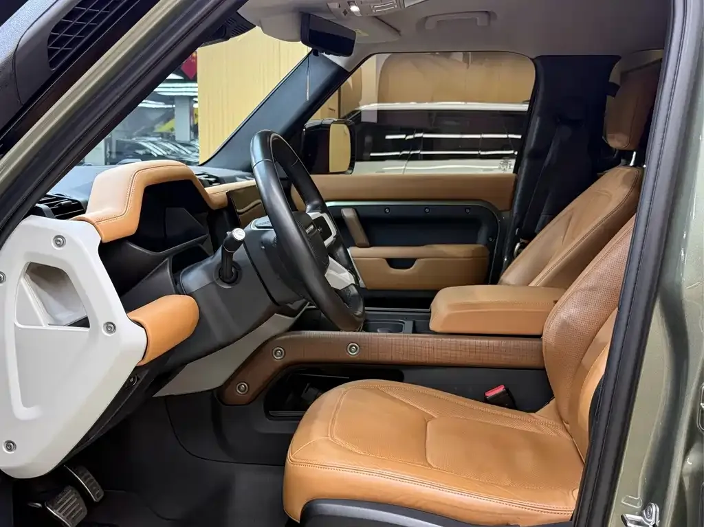 Land Rover Defender — фото 6