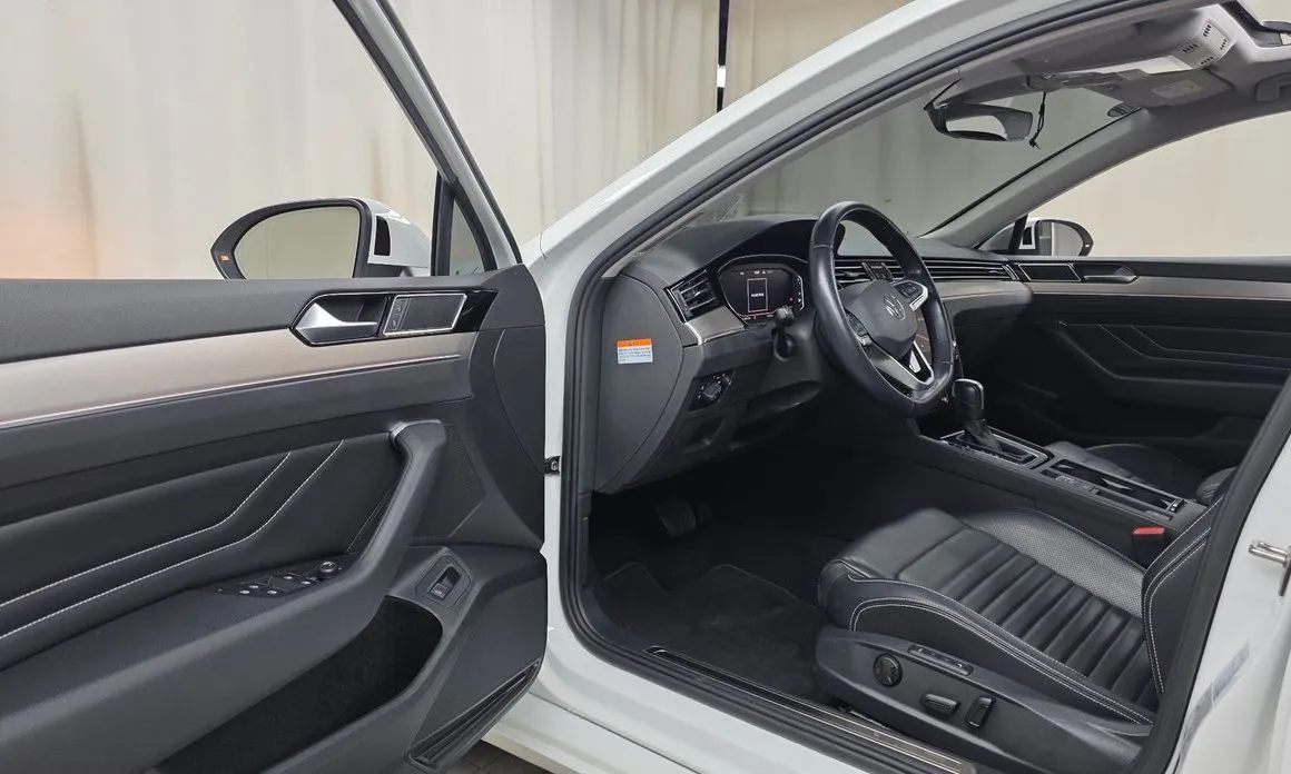 Volkswagen Passat — фото 6