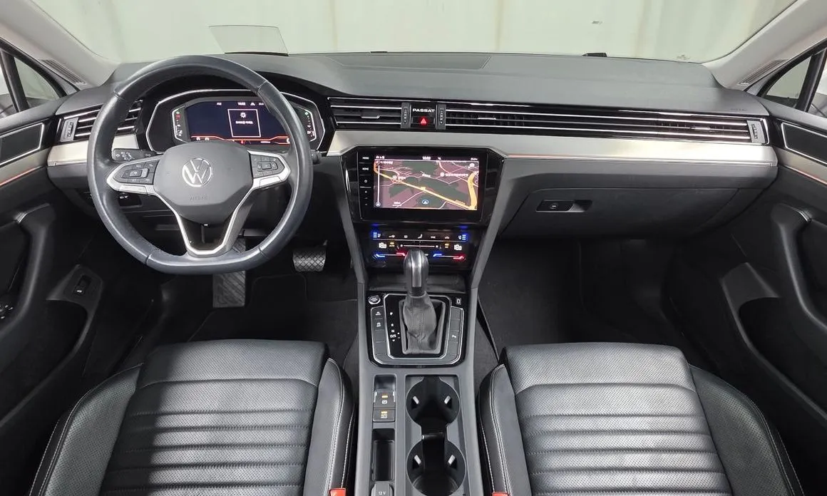 Volkswagen Passat — фото 8