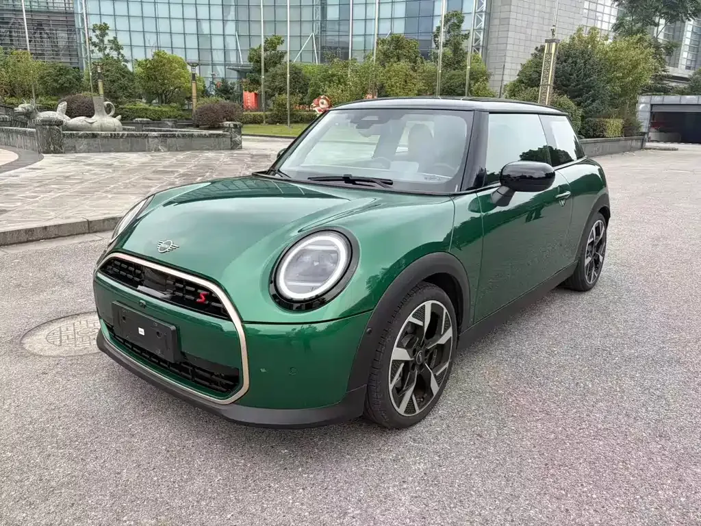 MINI Cooper (3-door) — фото 1