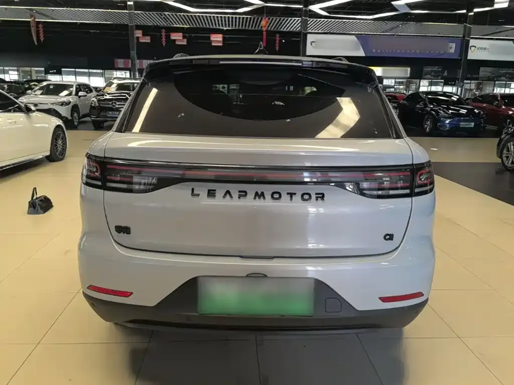 Leapmotor C11 — фото 8