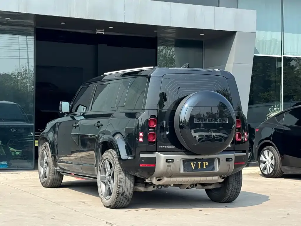 Land Rover Defender — фото 2