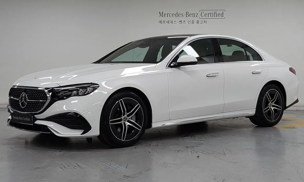Mercedes-Benz E-Class — фото 1