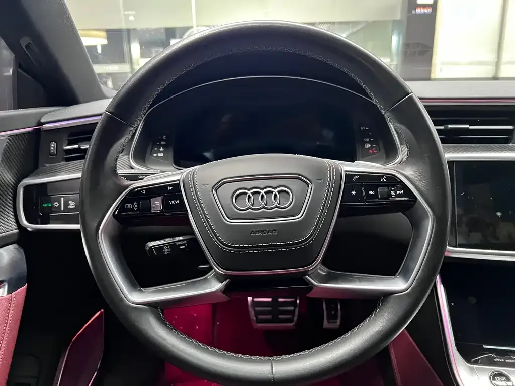 Audi A7L — фото 2