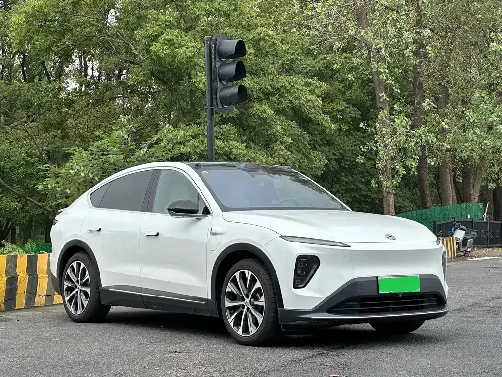 NIO EC7 — фото 9