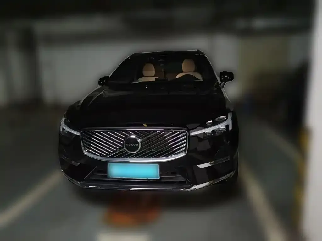 Volvo XC60 — фото 3