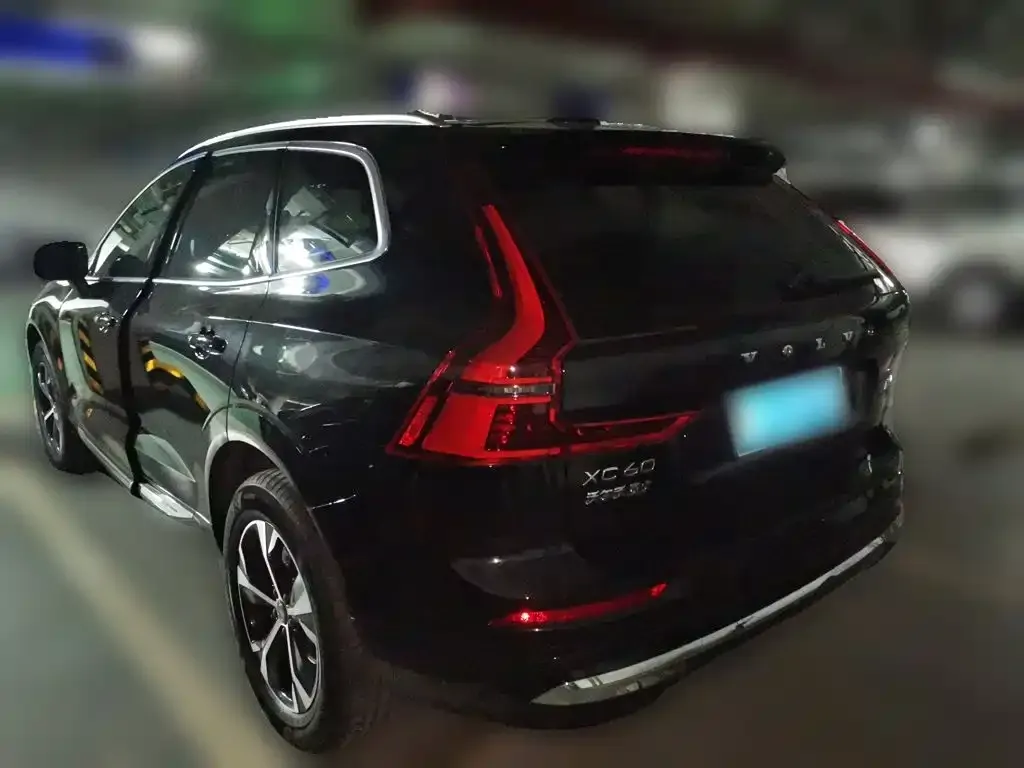 Volvo XC60 — фото 2