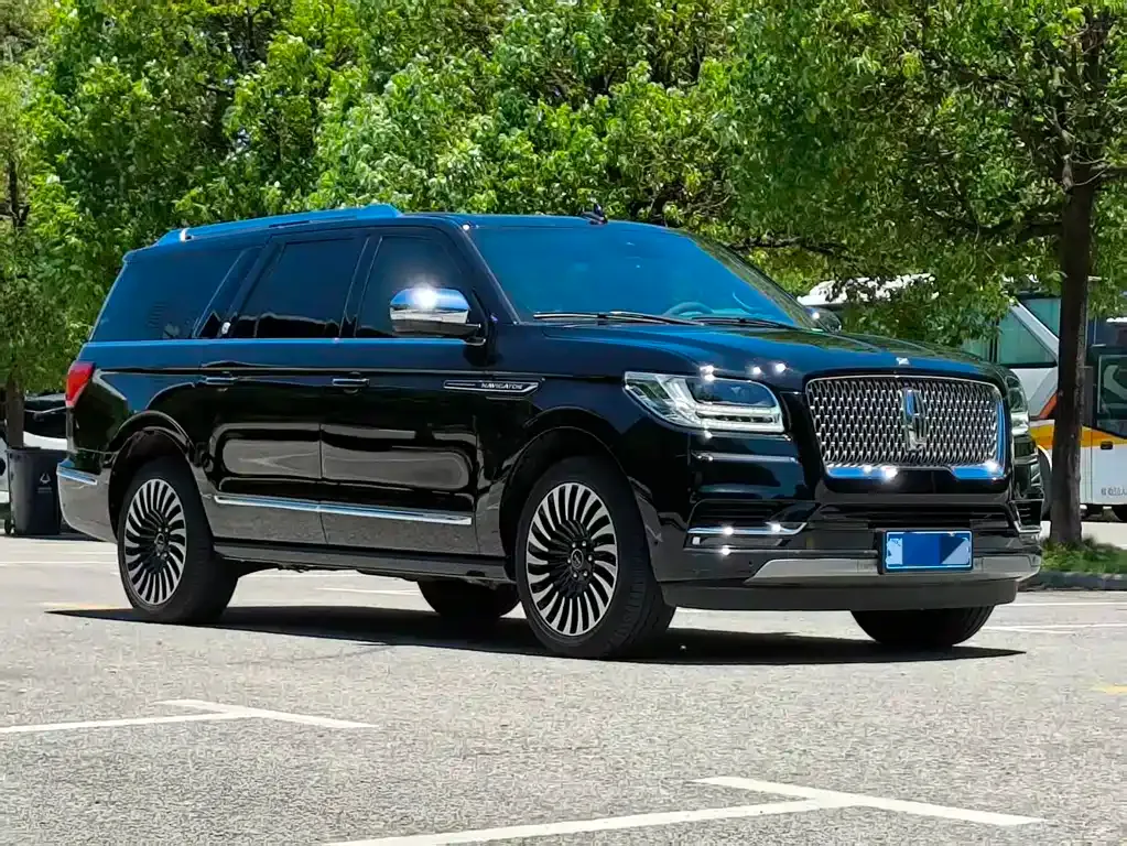 Lincoln Navigator — фото 8