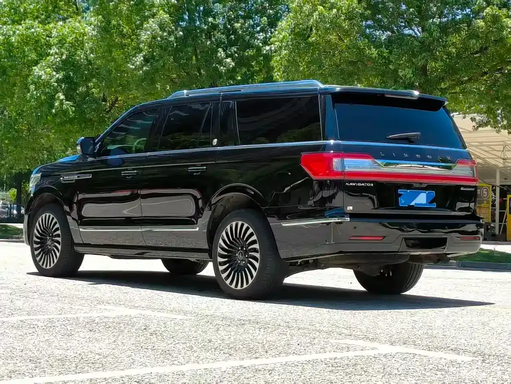 Lincoln Navigator — фото 5