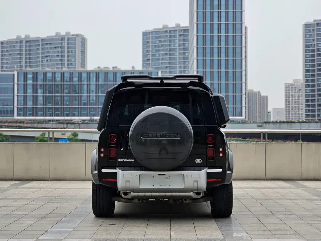 Land Rover Defender — фото 8