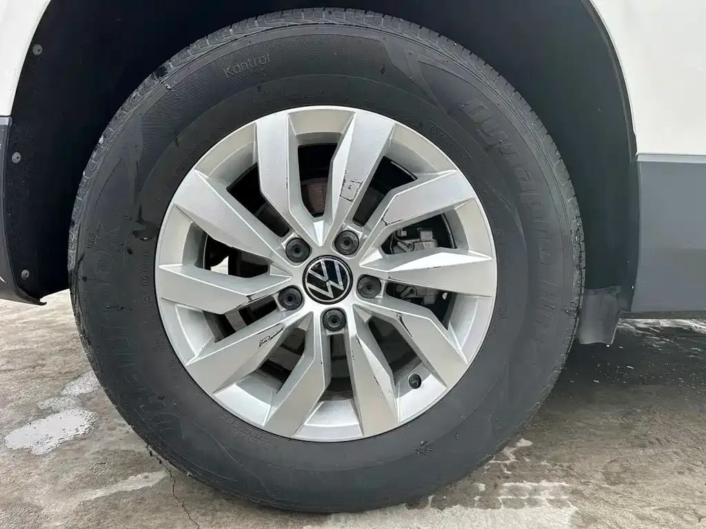Volkswagen Tharu — фото 10