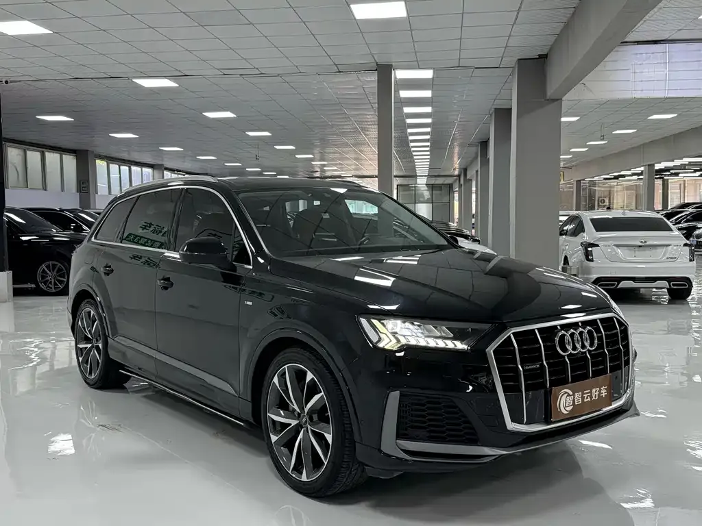 Audi Q7 — фото 3