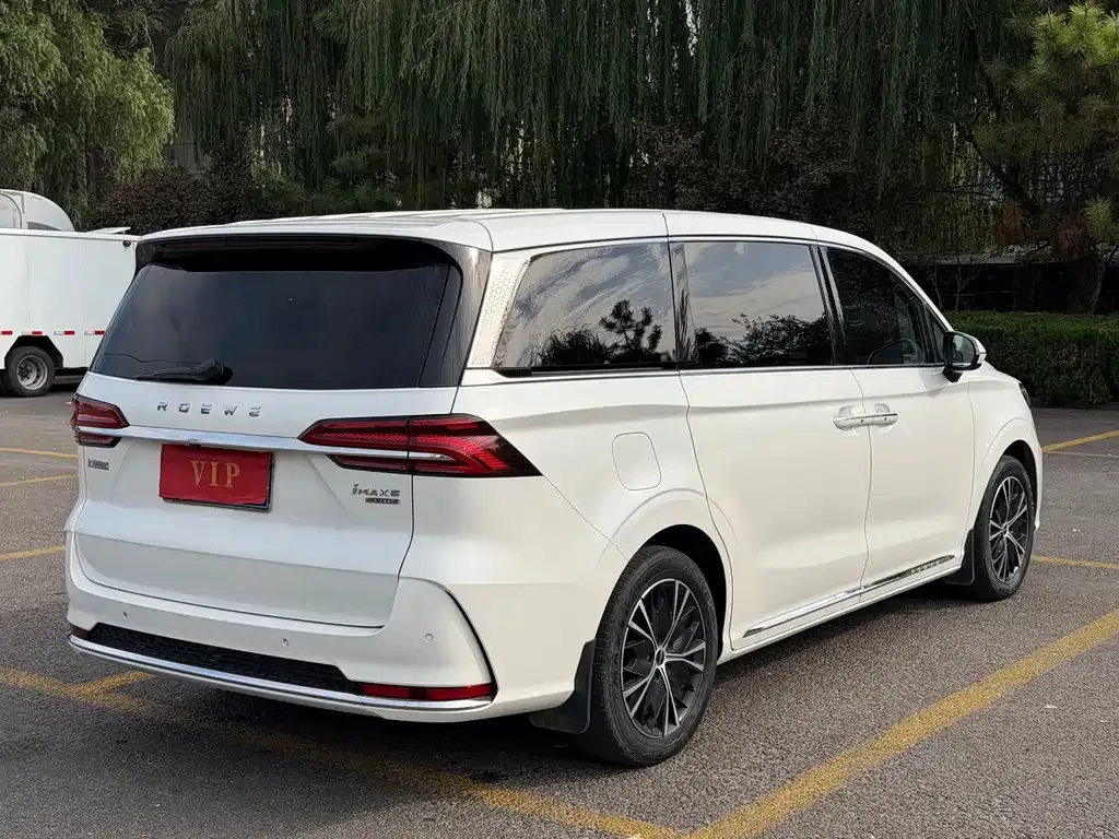 Roewe iMAX8 — фото 10