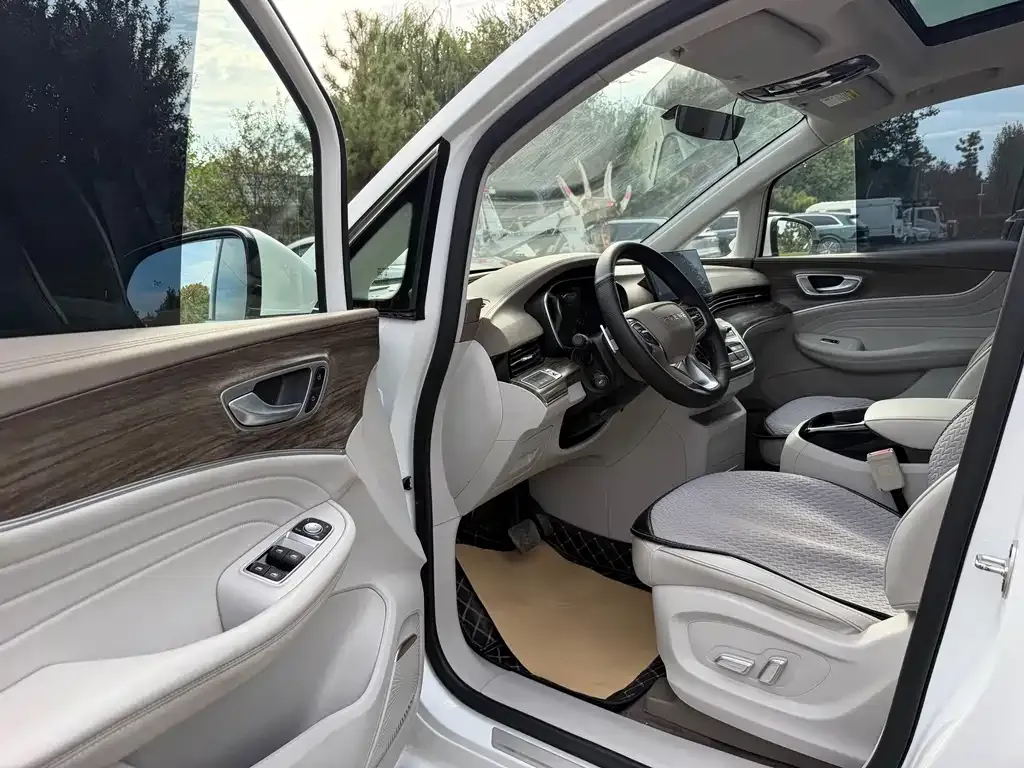 Roewe iMAX8 — фото 7