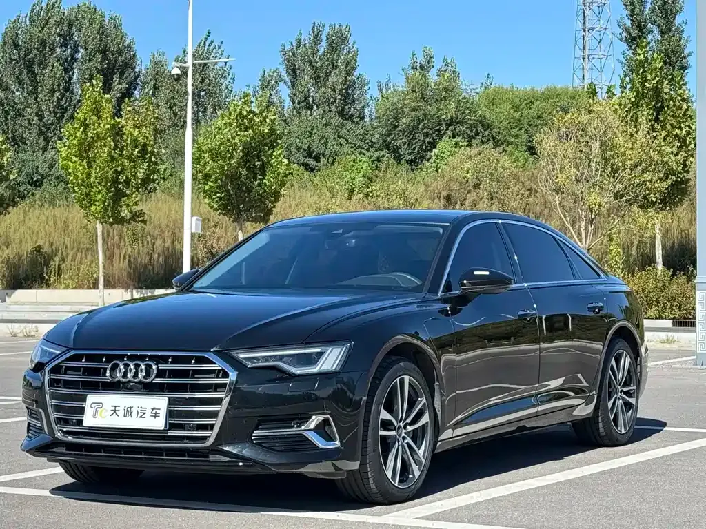Audi A6L — фото 1