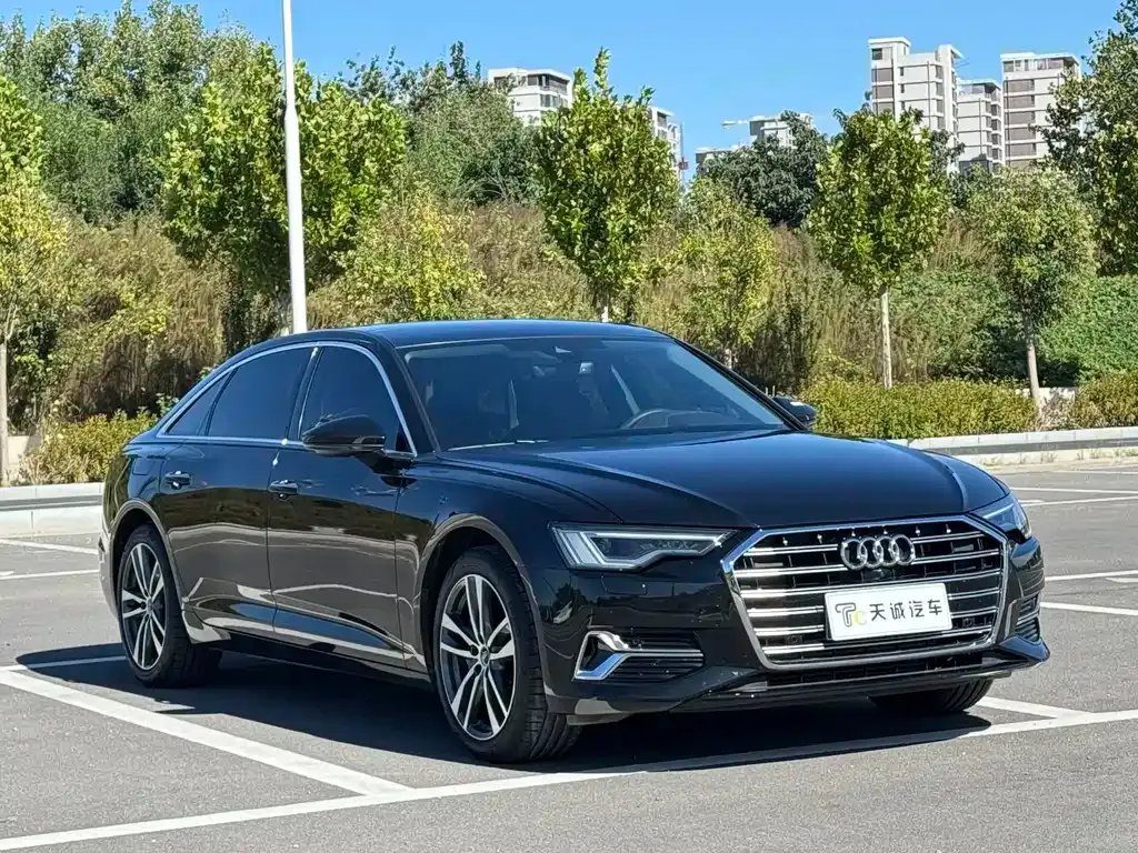 Audi A6L — фото 10