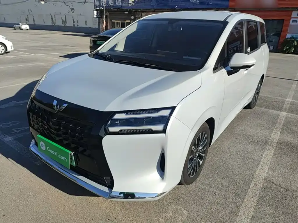 Wuling Xingguang 730 New Energy — фото 1