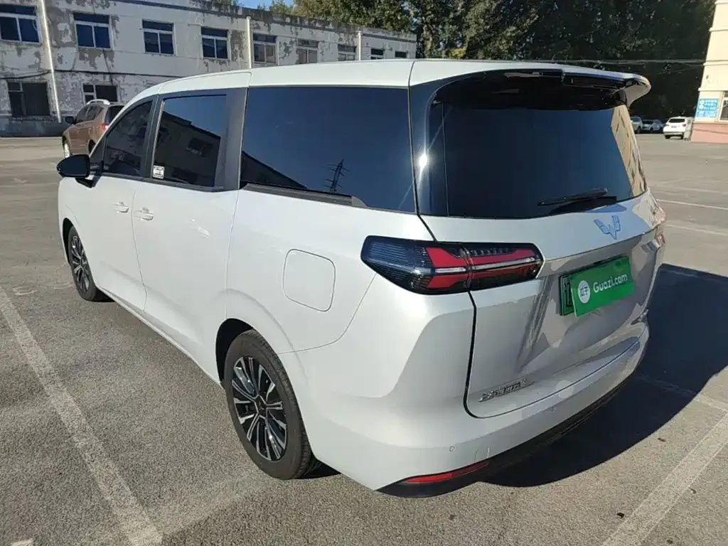 Wuling Xingguang 730 New Energy — фото 9