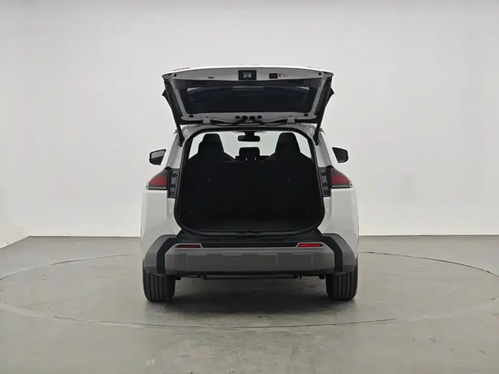 Toyota RAV4 — фото 3