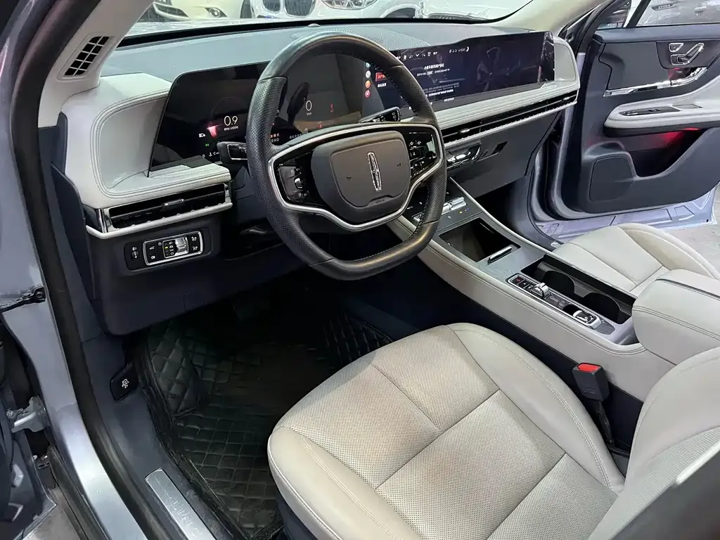 Lincoln Corsair — фото 10