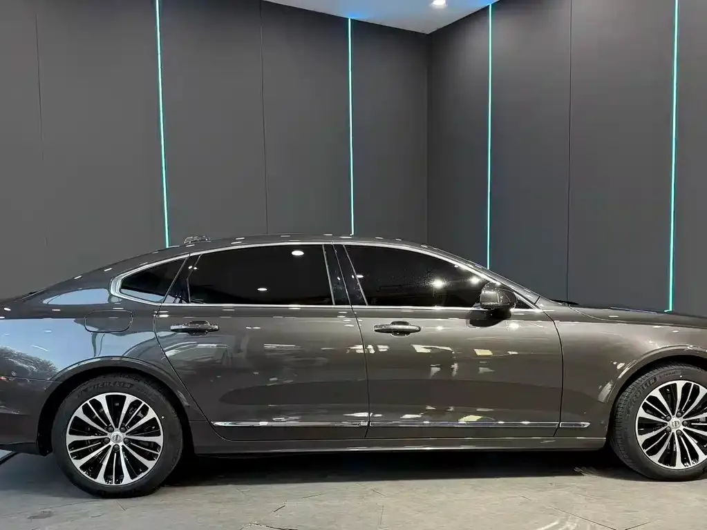 Volvo S90 — фото 7