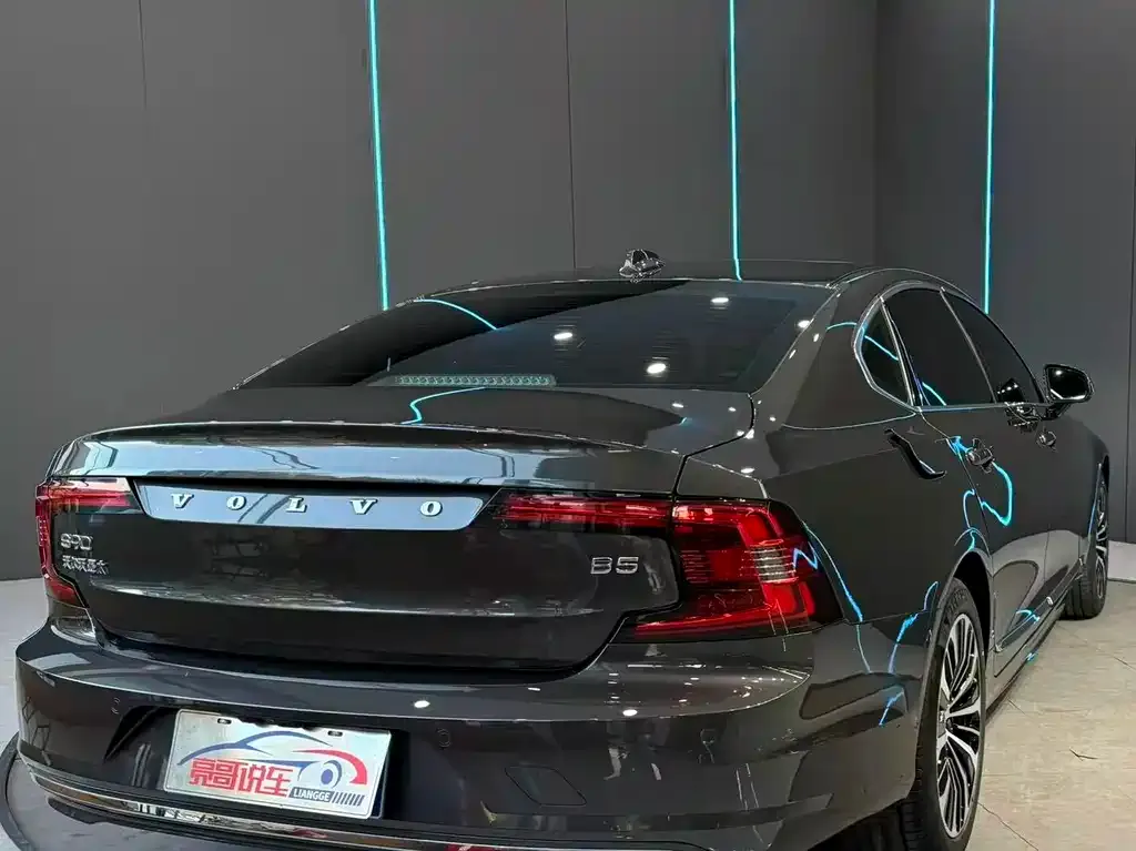 Volvo S90 — фото 2