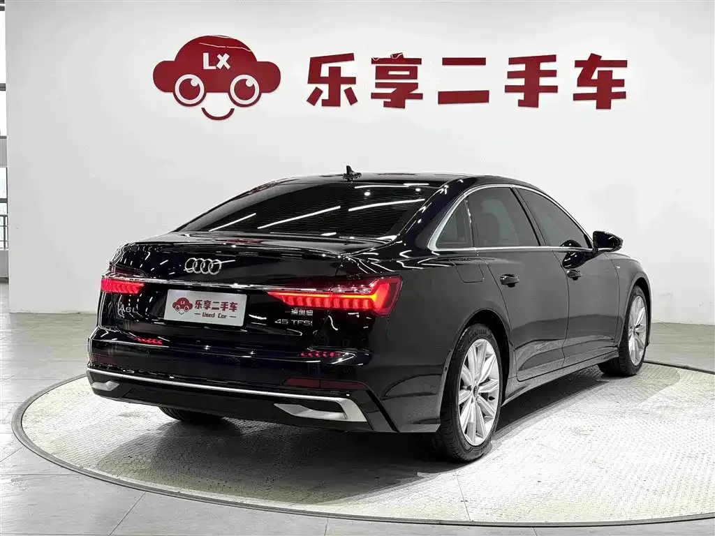 Audi A6L — фото 8