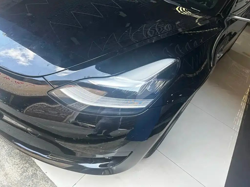 Tesla Model 3 — фото 6