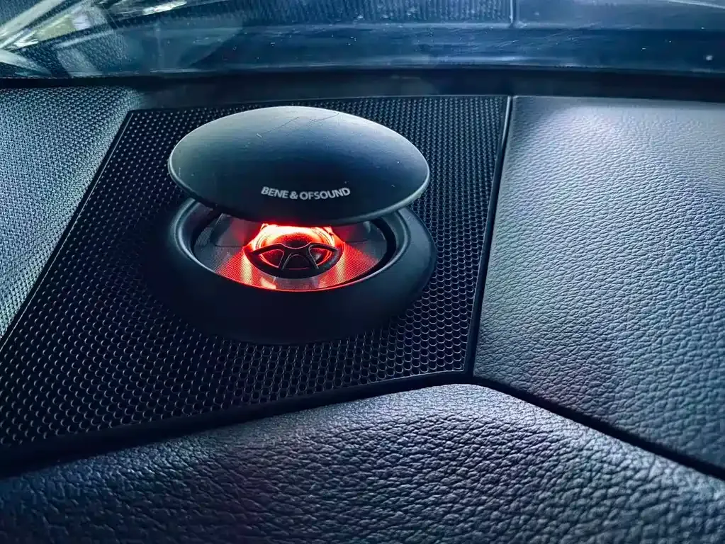 Audi A6L — фото 9