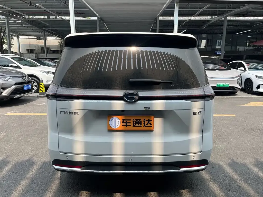 GAC Motor Trumpchi E8 — фото 3