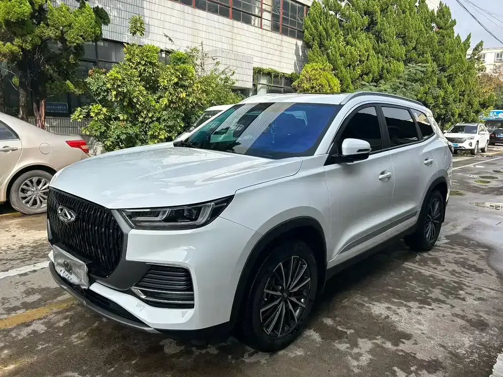 Chery Tiggo 8 — фото 1
