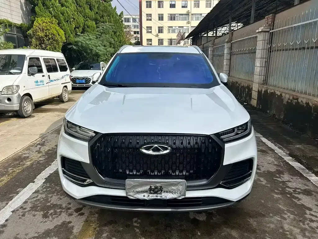 Chery Tiggo 8 — фото 4