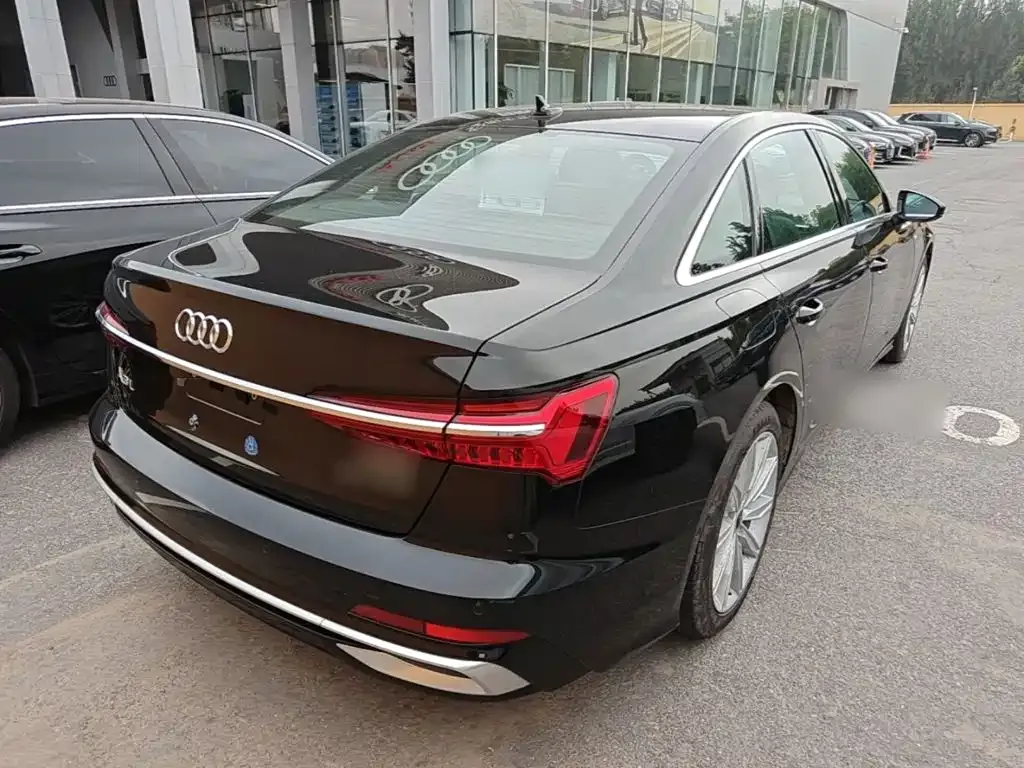Audi A6L — фото 3